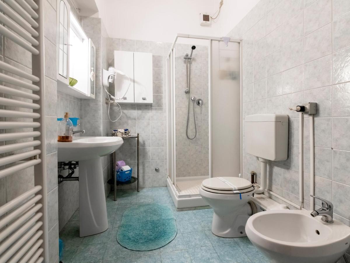 Il Broletto B&B Novara Luaran gambar