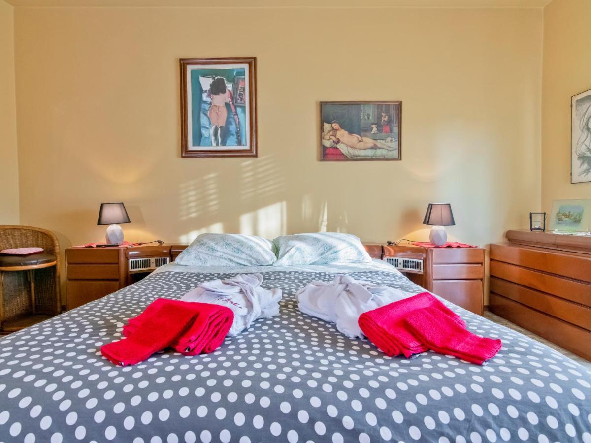 Il Broletto B&B Novara Luaran gambar