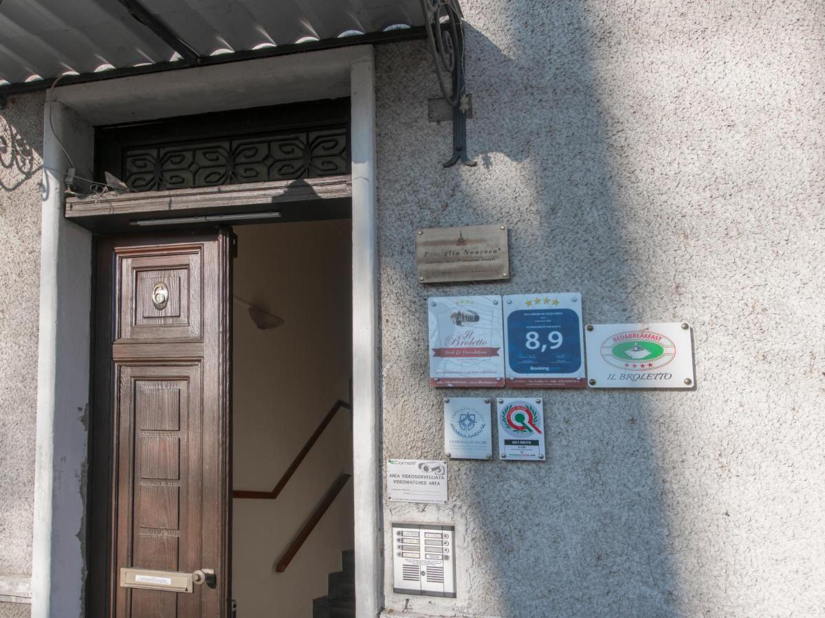 Il Broletto B&B Novara Luaran gambar